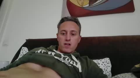 Snapshot of sten015 chatting on 19, 11, 2025 sten015 online show from 19, 11, 2025