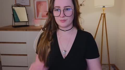 Emma online show from 6, 12, 2024