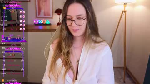 Emma online show from 9, 10, 2025