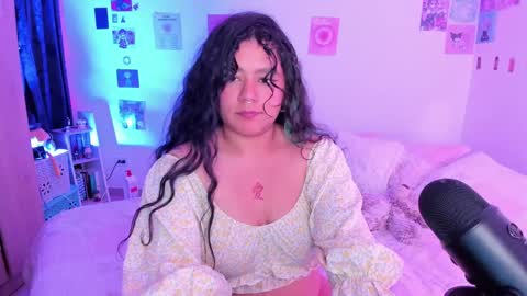 Stephanie  online show from 22, 12, 2024