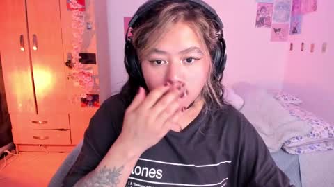 Stephanie  online show from 11, 3, 2025