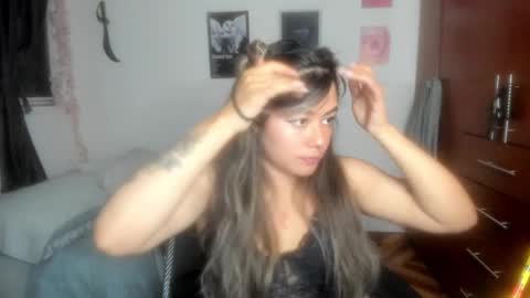 Stephanie  online show from 7, 1, 2026