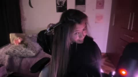 Stephanie  online show from 14, 3, 2026