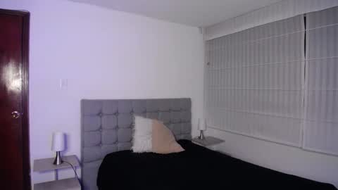 stephany_rodriguez_ online show from 18, 10, 2025