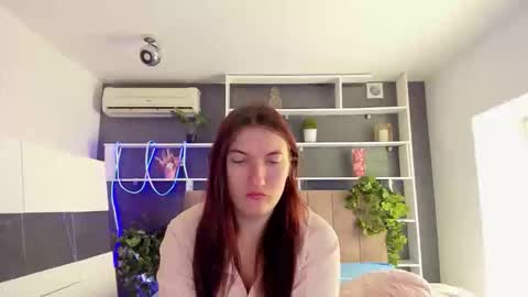 Snapshot of stephierousee chatting on 27, 2, 2026 Stephie online show from 27, 2, 2026