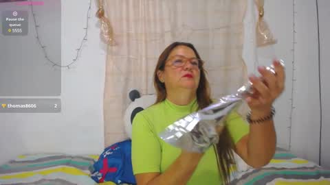 Angie mature online show from 19, 12, 2024