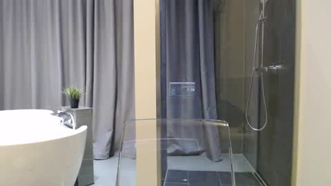 StepMommy19 online show from 8, 1, 2025