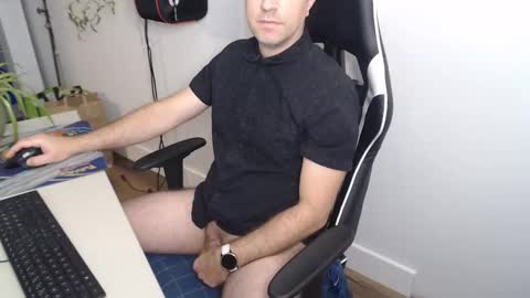 Snapshot of steve_oo8 chatting on 3, 12, 2024 steve_oo8 online show from 3, 12, 2024