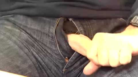 Snapshot of stevenh5710 chatting on 10, 3, 2025 stevenh5710 online show from 10, 3, 2025