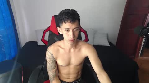 Snapshot of stevensex501 chatting on 4, 1, 2025 steven online show from 4, 1, 2025