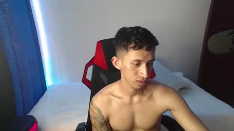 Snapshot of stevensex501 chatting on 11, 1, 2025 steven online show from 11, 1, 2025