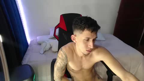 Snapshot of stevensex501 chatting on 25, 1, 2025 steven online show from 25, 1, 2025