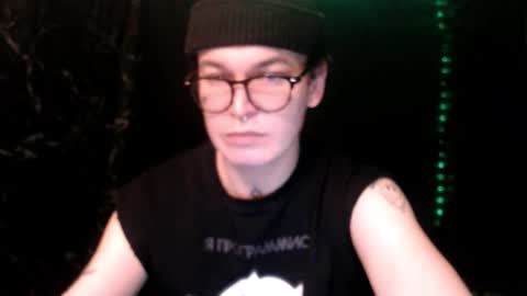 Snapshot of stevenspirs chatting on 22, 11, 2025 Steve online show from 22, 11, 2025