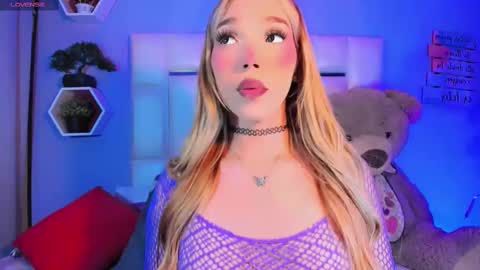 Snapshot of steyseequeen chatting on 3, 10, 2025 Steisee Reyes online show from 3, 10, 2025