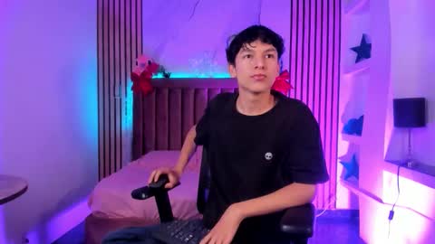 Sthepano  online show from 15, 12, 2025