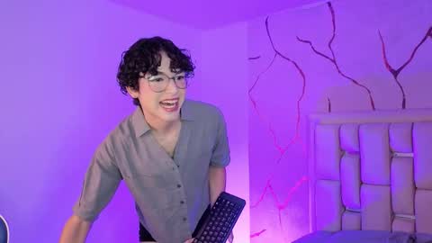 Sthepano  online show from 10, 3, 2026