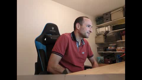 Snapshot of stickolive1 chatting on 16, 5, 2026 stickolive1 online show from 16, 5, 2026