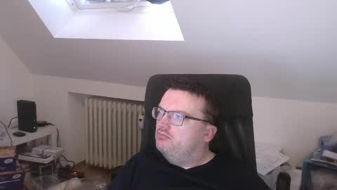 Oliver online show from 31, 3, 2026