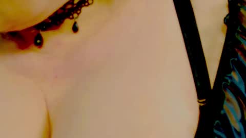 StiphlerMomy online show from 14, 11, 2025