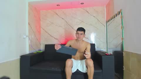 Snapshot of stivendreams chatting on 11, 11, 2025 friends online show from 11, 11, 2025