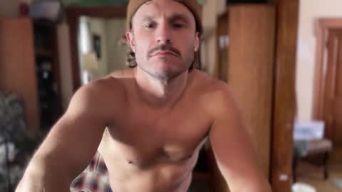 Snapshot of straightishd chatting on 16, 12, 2025 Cowboy Zuhly online show from 16, 12, 2025