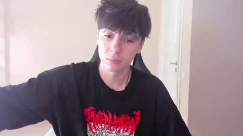 Snapshot of stralght_twinks chatting on 18, 9, 2025 Ray online show from 18, 9, 2025