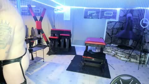 Straponbitchboy strapon humiliation sissy chasisty bdsm online show from 14, 1, 2025
