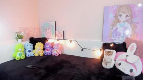 Snapshot of strawberry_kitty_ chatting on 15, 12, 2025 strawberry_kitty_ online show from 15, 12, 2025