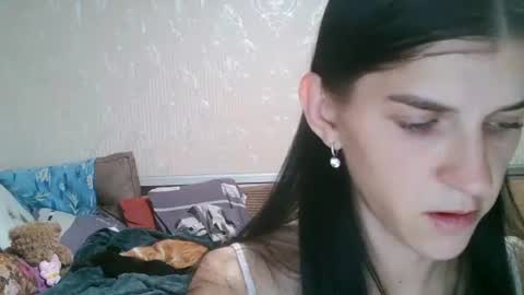 Snapshot of strawberry_storm chatting on 15, 9, 2025 Strawberry Storm online show from 15, 9, 2025