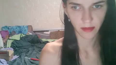 Snapshot of strawberry_storm chatting on 7, 10, 2025 Strawberry Storm online show from 7, 10, 2025