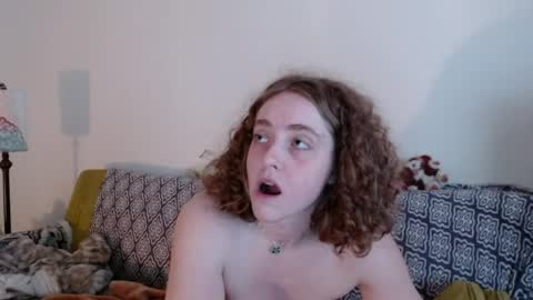 Strawberrylotsacake online show from 2, 4, 2026