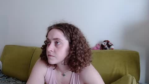 Strawberrylotsacake online show from 20, 5, 2026