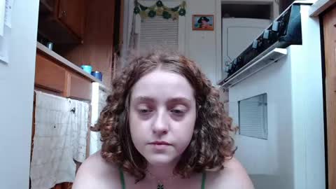 Strawberrylotsacake online show from 22, 5, 2026