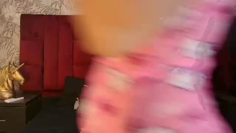 Snapshot of strawberrymia68_ chatting on 25, 6, 2026 strawberrymia68_ online show from 25, 6, 2026