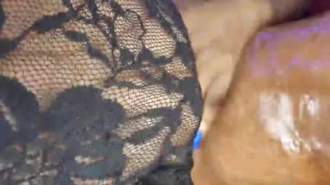 stretchmarksebony online show from 30, 11, 2025