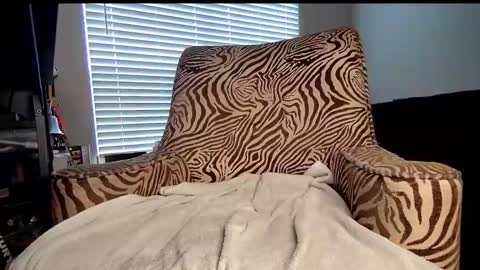 Snapshot of stricked chatting on 16, 2, 2025 JVCKRABBIT online show from 16, 2, 2025