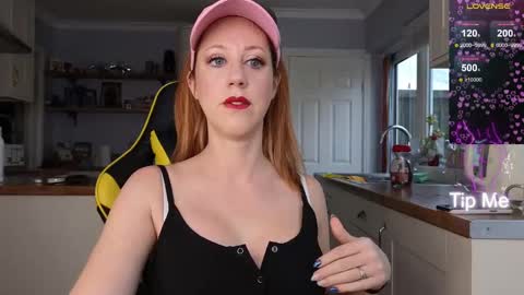 Amorina online show from 13, 1, 2025