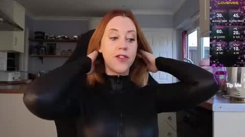 Amorina online show from 25, 9, 2025