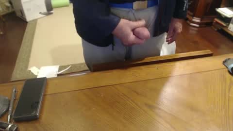 Snapshot of stromg2000 chatting on 13, 1, 2025 stromg2000 online show from 13, 1, 2025