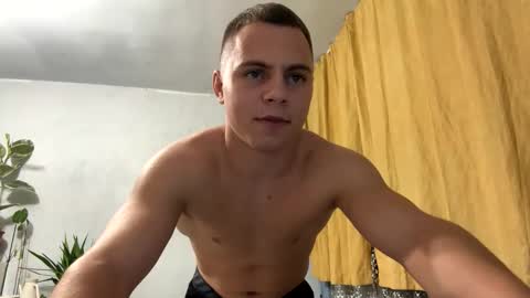 Snapshot of strong_baby chatting on 24, 9, 2025 Strong Baby online show from 24, 9, 2025