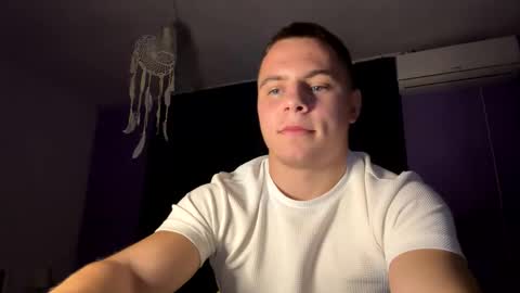 Snapshot of strong_baby chatting on 11, 10, 2025 Strong Baby online show from 11, 10, 2025