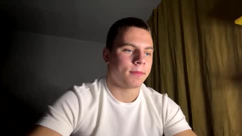 Snapshot of strong_baby chatting on 25, 10, 2025 Strong Baby online show from 25, 10, 2025