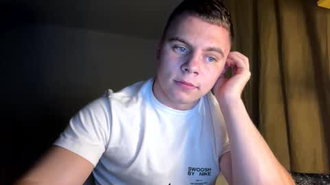 Snapshot of strong_baby chatting on 23, 11, 2025 Strong Baby online show from 23, 11, 2025