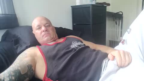 Snapshot of strongandhard073 chatting on 7, 10, 2025 StrongAndHard online show from 7, 10, 2025