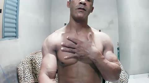 strongdaddyfantastic online show from 13, 4, 2026