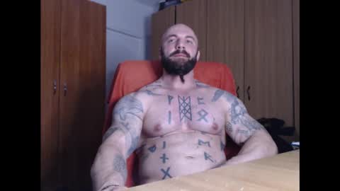 Snapshot of strongivan chatting on 8, 1, 2025 StrongIvan online show from 8, 1, 2025