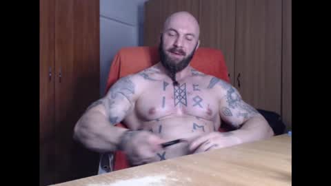 Snapshot of strongivan chatting on 2, 2, 2025 StrongIvan online show from 2, 2, 2025