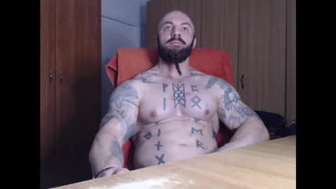 Snapshot of strongivan chatting on 3, 2, 2025 StrongIvan online show from 3, 2, 2025