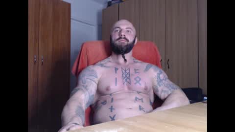 Snapshot of strongivan chatting on 5, 2, 2025 StrongIvan online show from 5, 2, 2025