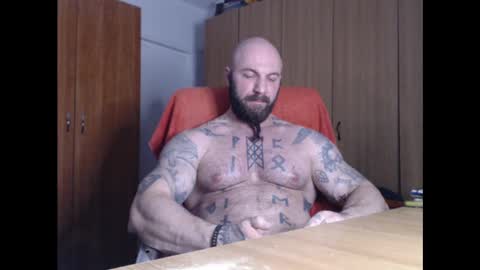 Snapshot of strongivan chatting on 2, 3, 2025 StrongIvan online show from 2, 3, 2025